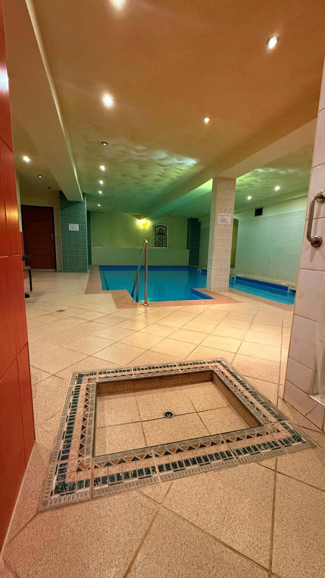 Hotel Krysztal Swieradow-Zdroj Exterior foto